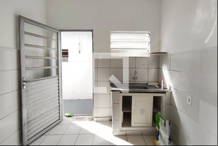 Sala/Cozinha de casa para alugar com 2 quartos, 30m² em Jardim dos Oliveiras, Campinas