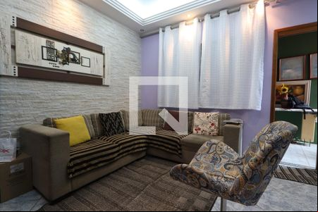 Sala de casa para alugar com 3 quartos, 90m² em São Lucas, São Paulo