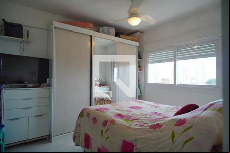 Quarto suíte de apartamento à venda com 3 quartos, 75m² em São Sebastião, Porto Alegre