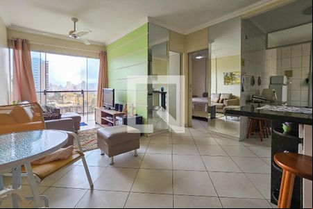 Sala de apartamento para alugar com 1 quarto, 48m² em Jardim Ana Maria, Guarujá