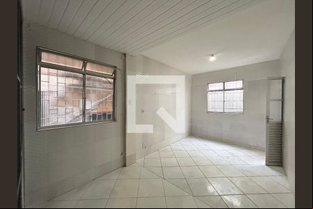 Sala de casa para alugar com 1 quarto, 76m² em Saramandaia, Salvador