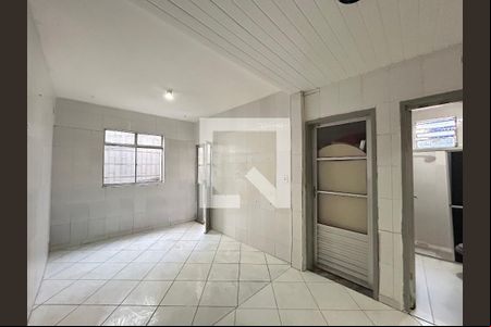 Sala de casa para alugar com 1 quarto, 76m² em Saramandaia, Salvador