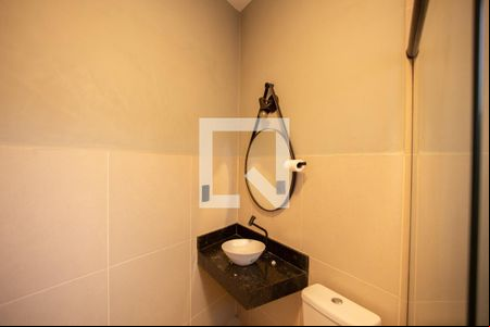 Banheiro de kitnet/studio para alugar com 1 quarto, 28m² em Vila Santa Maria, São Paulo