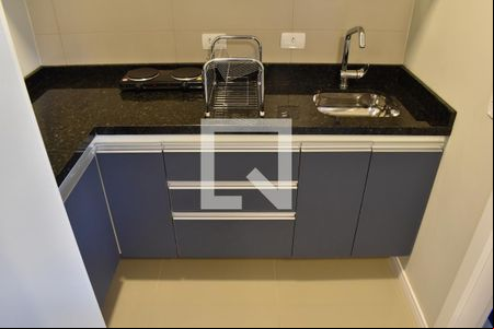 Stúdio de kitnet/studio para alugar com 1 quarto, 22m² em Centro, Curitiba