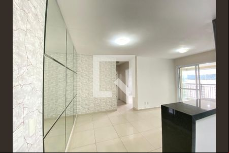 Sala de apartamento à venda com 2 quartos, 68m² em Jardim Flor da Montanha, Guarulhos