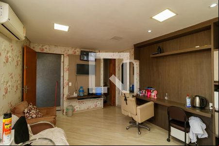 Sala 3 de casa para alugar com 3 quartos, 260m² em Vila Nivi, São Paulo