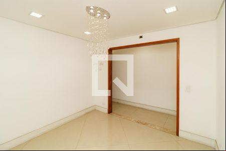 Sala 2 de casa para alugar com 3 quartos, 260m² em Vila Nivi, São Paulo