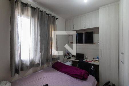 Quarto 1 de apartamento para alugar com 2 quartos, 45m² em Vila Carmosina, São Paulo