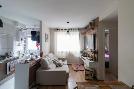 Sala/Cozinha de apartamento para alugar com 2 quartos, 45m² em Vila Carmosina, São Paulo
