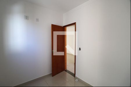 Quarto 1 de apartamento para alugar com 2 quartos, 68m² em Santa Mônica, Uberlândia