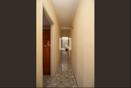 Corredor de casa para alugar com 3 quartos, 165m² em Jardim Santa Monica, São Paulo