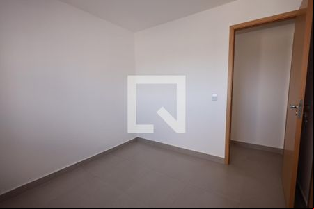 Quarto 1 de apartamento para alugar com 3 quartos, 88m² em Serrinha, Goiânia