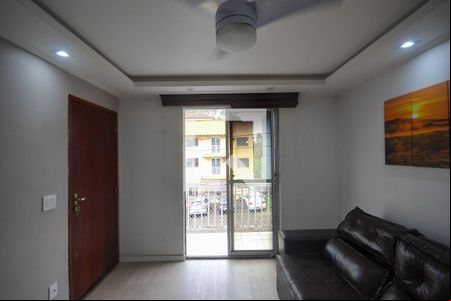 Sala de apartamento para alugar com 2 quartos, 70m² em Bairro das Graças, Belford Roxo