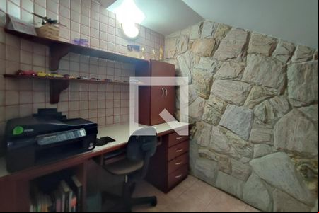 Escritório de casa para alugar com 4 quartos, 273m² em Parque Jambeiro, Campinas