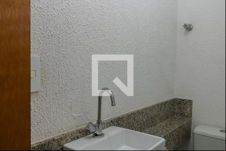 Lavabo de casa de condomínio para alugar com 2 quartos, 90m² em Jardim Coimbra, São Paulo