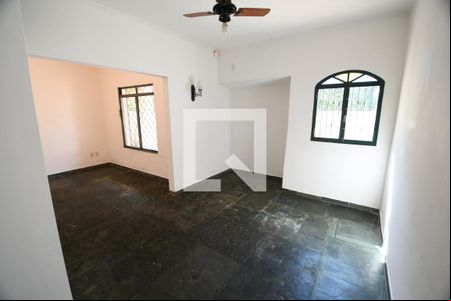 Sala de casa para alugar com 3 quartos, 145m² em Jardim Flamboyant, Campinas
