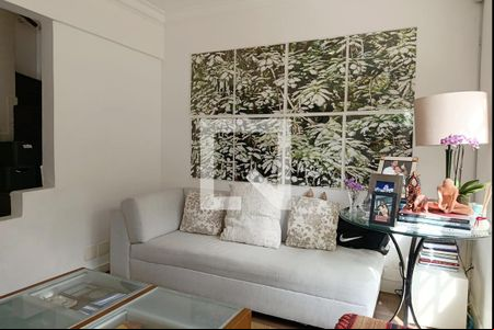 Sala de estar de casa para alugar com 2 quartos, 220m² em Jardim Paulistano, São Paulo