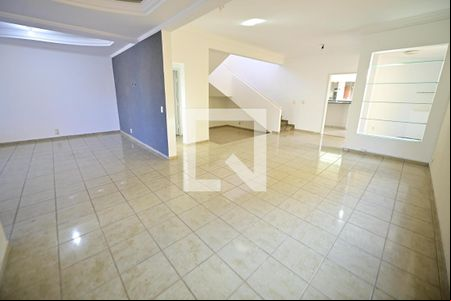Sala de casa para alugar com 4 quartos, 480m² em Jardim Planalto, Goiânia