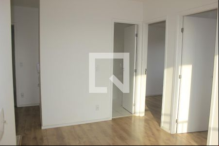 Sala de apartamento para alugar com 2 quartos, 45m² em Vila Itapegica, Guarulhos