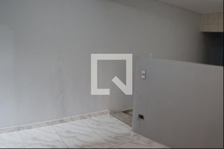 Sala de casa para alugar com 2 quartos, 70m² em Cidade Ariston Estela Azevedo, Barueri