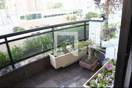 Sacada de apartamento para alugar com 3 quartos, 168m² em Vila Regente Feijó, São Paulo