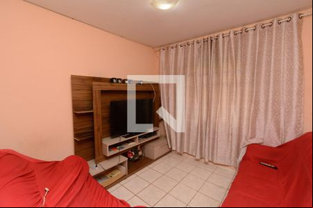 Sala 1 de casa à venda com 6 quartos, 200m² em Milionários, Belo Horizonte