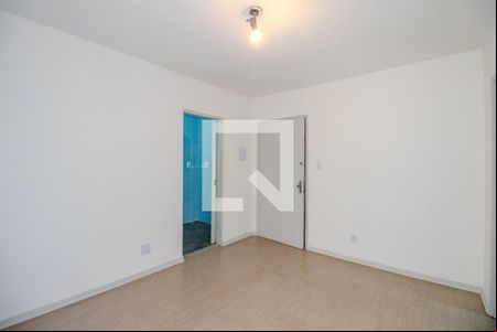 Sala de apartamento para alugar com 1 quarto, 38m² em Vila Ipiranga, Porto Alegre
