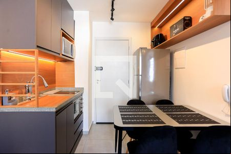 Sala/Cozinha de apartamento à venda com 1 quarto, 25m² em Butantã, São Paulo