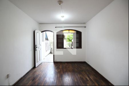 Sala de casa para alugar com 2 quartos, 124m² em Taquara, Rio de Janeiro