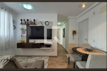 Sala de apartamento para alugar com 2 quartos, 40m² em Santa Maria, Santo André