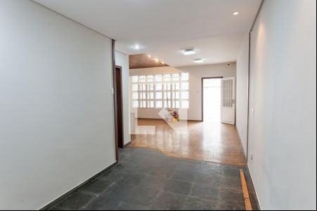 sala de casa para alugar com 3 quartos, 225m² em São Pedro, Belo Horizonte