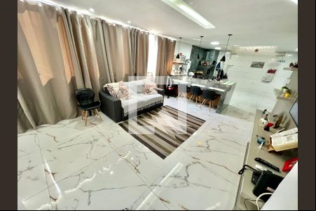 Sala de casa à venda com 2 quartos, 100m² em Madri, Belo Horizonte