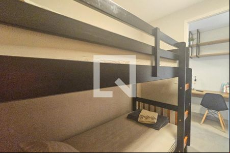 Quarto 1 de apartamento para alugar com 2 quartos, 49m² em Parque Enseada, Guarujá