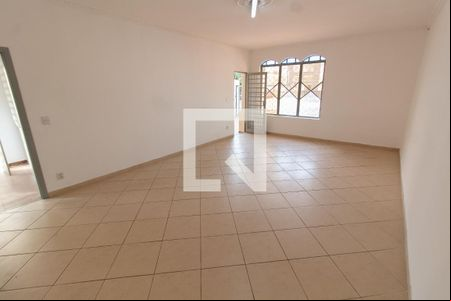 SALA de casa para alugar com 4 quartos, 191m² em Jardim Itamarati, Campinas