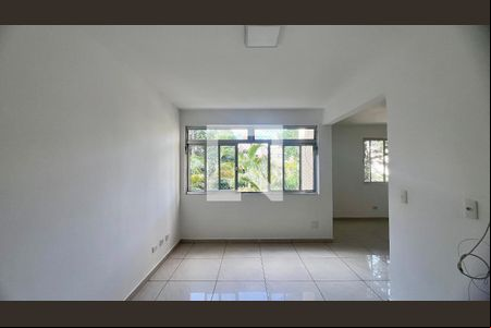 Sala de apartamento para alugar com 2 quartos, 66m² em Alto de Pinheiros, São Paulo