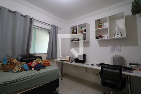 Quarto 1 de casa para alugar com 3 quartos, 183m² em Santa Mônica, Uberlândia