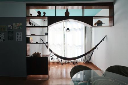 Sala de apartamento para alugar com 2 quartos, 85m² em Jardim Tejereba, Guarujá