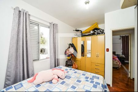 Quarto 1 de apartamento à venda com 2 quartos, 70m² em São Sebastião, Porto Alegre