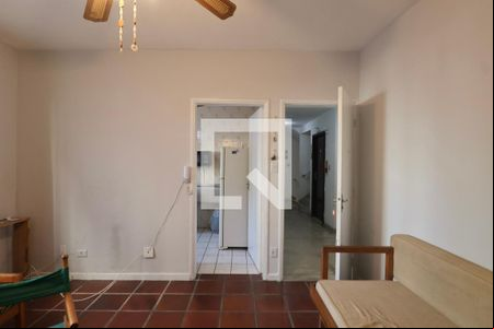 Sala de apartamento para alugar com 1 quarto, 78m² em Jardim Praiano, Guarujá