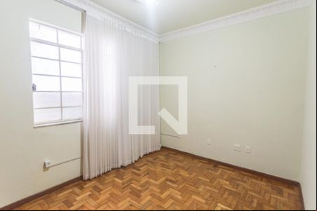 Quarto 2 de apartamento para alugar com 2 quartos, 75m² em Funcionários, Belo Horizonte