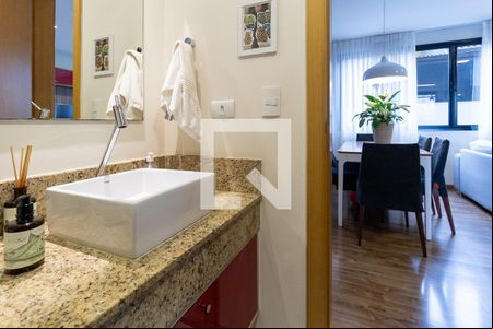 Lavabo de apartamento para alugar com 3 quartos, 96m² em Alto da Xv, Curitiba