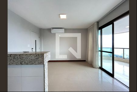 Sala de casa de condomínio para alugar com 1 quarto, 51m² em Barra, Salvador