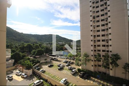 Vista de apartamento para alugar com 2 quartos, 53m² em Jacarepaguá, Rio de Janeiro