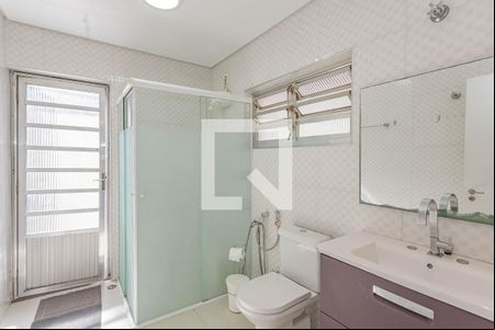 Banheiro da Suíte de casa para alugar com 4 quartos, 250m² em Liberdade, São Paulo