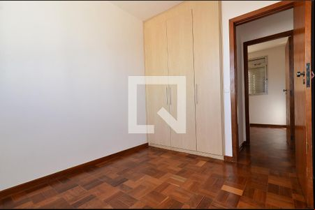 Quarto 1 de apartamento para alugar com 2 quartos, 54m² em Serra, Belo Horizonte