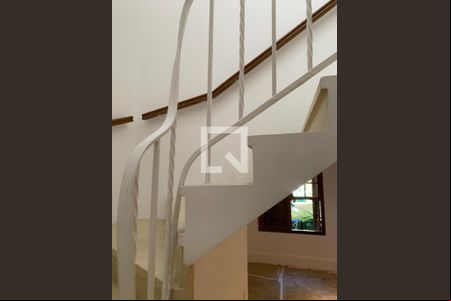 Casa à venda com 5 quartos, 300m² em Jardim Paulistano, São Paulo