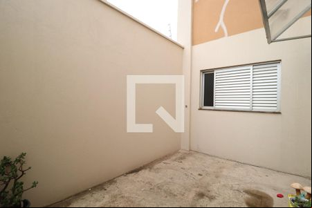 Área privativa - Sala  de apartamento para alugar com 3 quartos, 82m² em Santa Mônica, Uberlândia