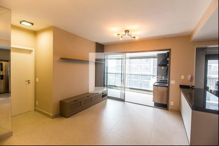 Sala de TV de apartamento à venda com 2 quartos, 96m² em Alphaville Empresarial, Barueri