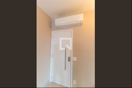 Entrada de apartamento à venda com 2 quartos, 96m² em Alphaville Empresarial, Barueri