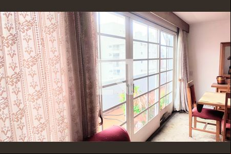 Apartamento à venda com 3 quartos, 158m² em Vila Nova Conceição, São Paulo